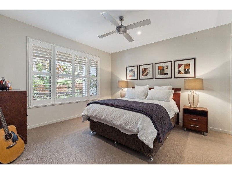 115 Gordon Circuit, Seventeen Mile Rocks QLD 4073