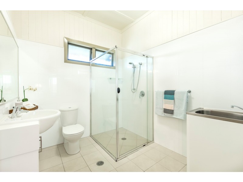 53 Crump Street, Holland Park West QLD 4121