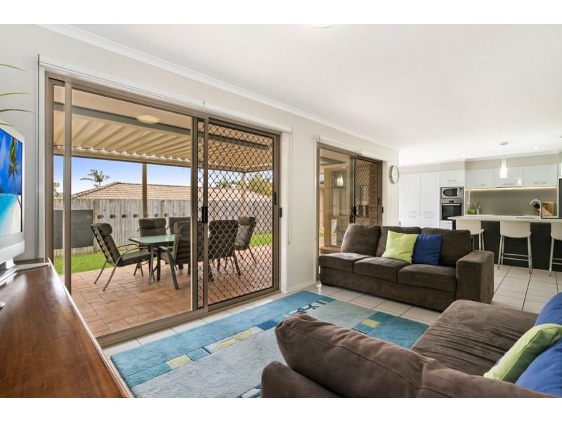 55 McPherson Road, Sinnamon Park QLD 4073