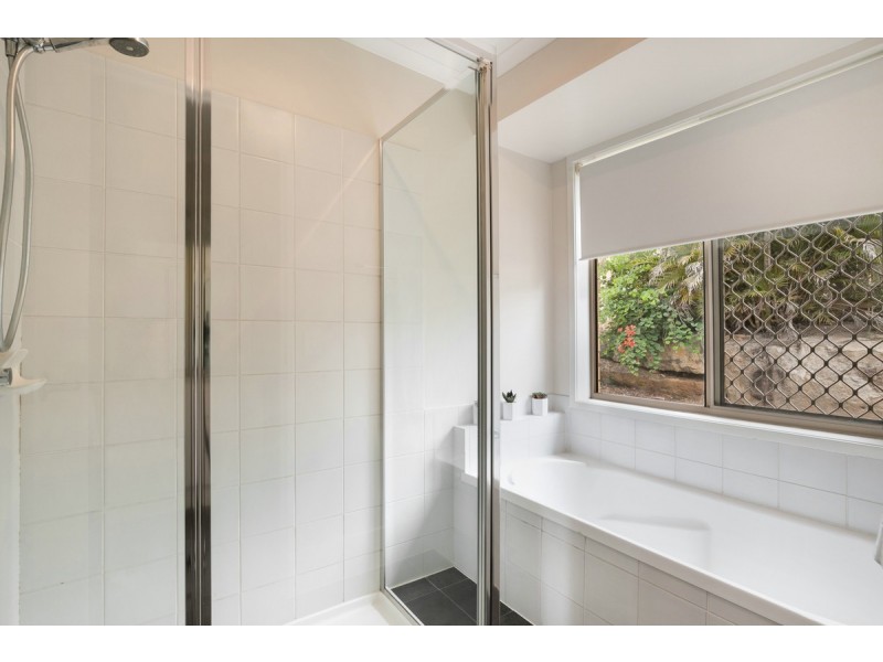 55 McPherson Road, Sinnamon Park QLD 4073