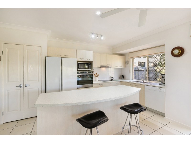 4 Alpinea Court, Sinnamon Park QLD 4073