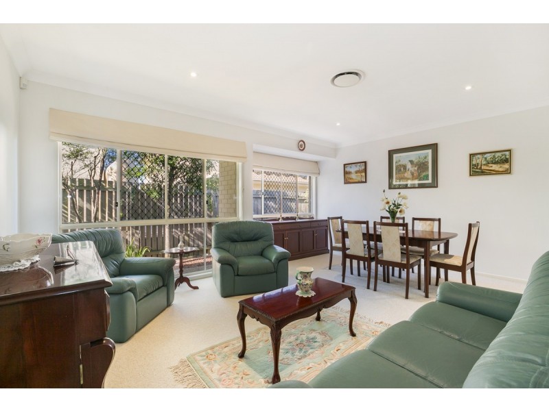 4 Alpinea Court, Sinnamon Park QLD 4073