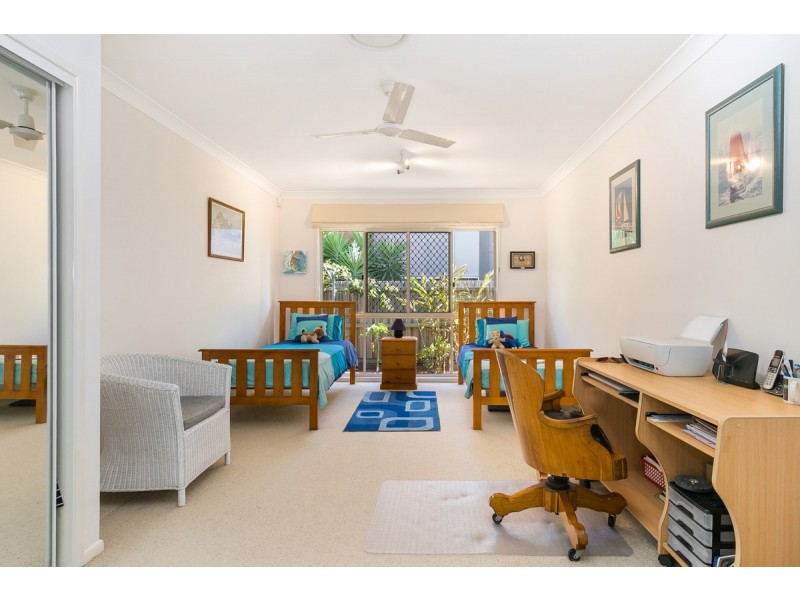 4 Alpinea Court, Sinnamon Park QLD 4073