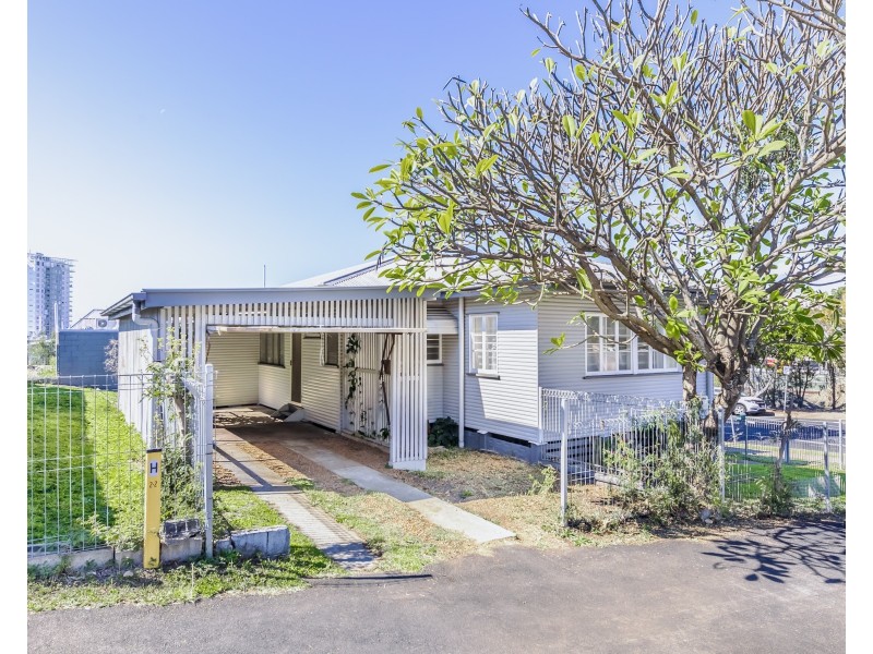 45 Darling Street, Woodend QLD 4305
