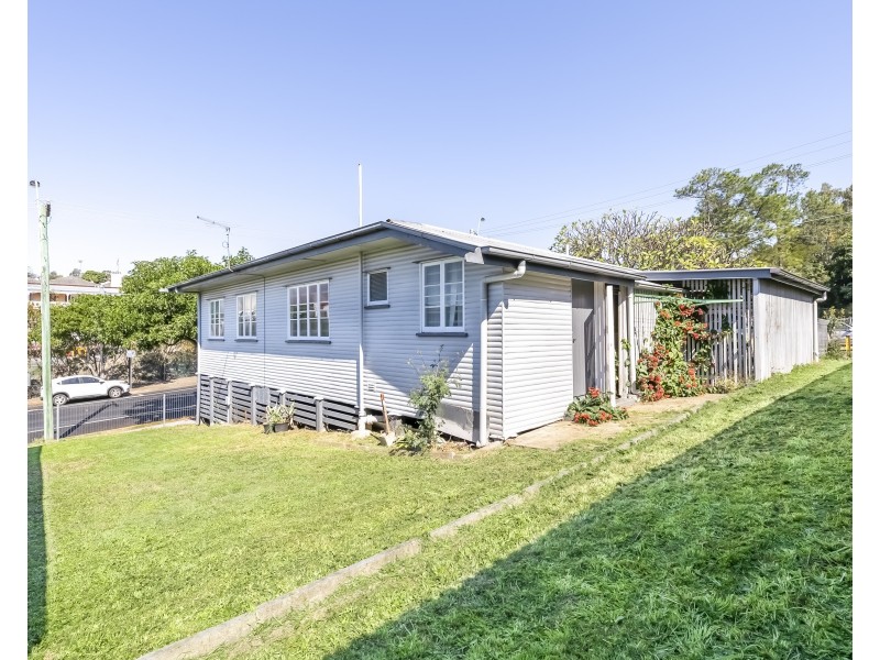 45 Darling Street, Woodend QLD 4305