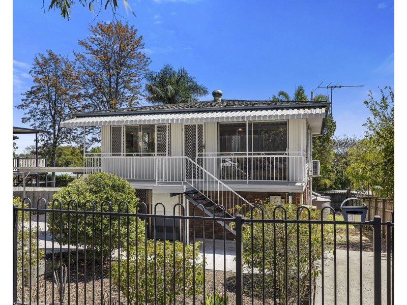 43 Molesworth Street, Seventeen Mile Rocks QLD 4073