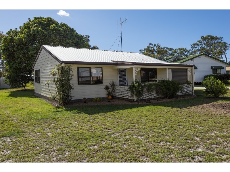 9 Wattle Street, Winfield QLD 4670