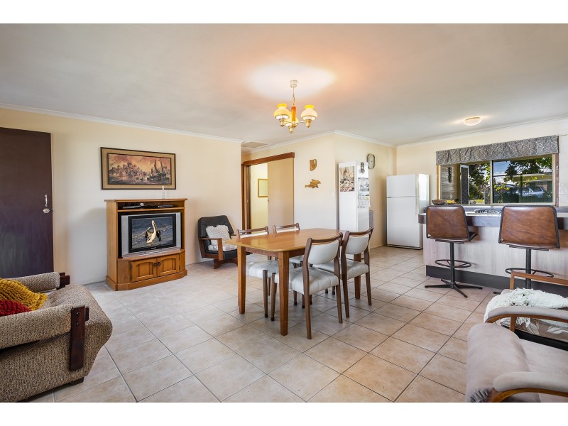 9 Wattle Street, Winfield QLD 4670