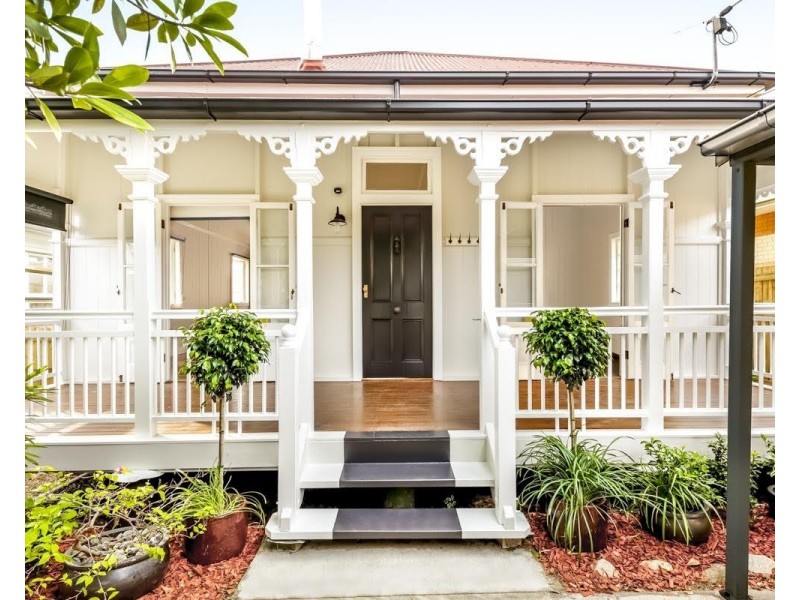 29 Chapman Street, Chapel Hill QLD 4069