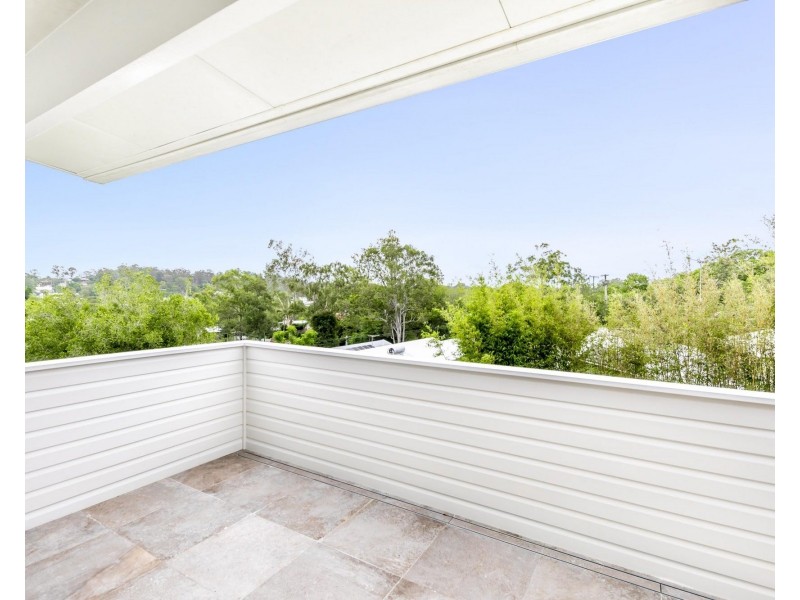 29 Chapman Street, Chapel Hill QLD 4069