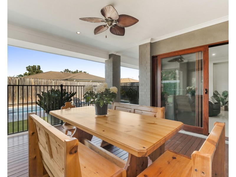 61 Sisley Street, Forest Lake QLD 4078