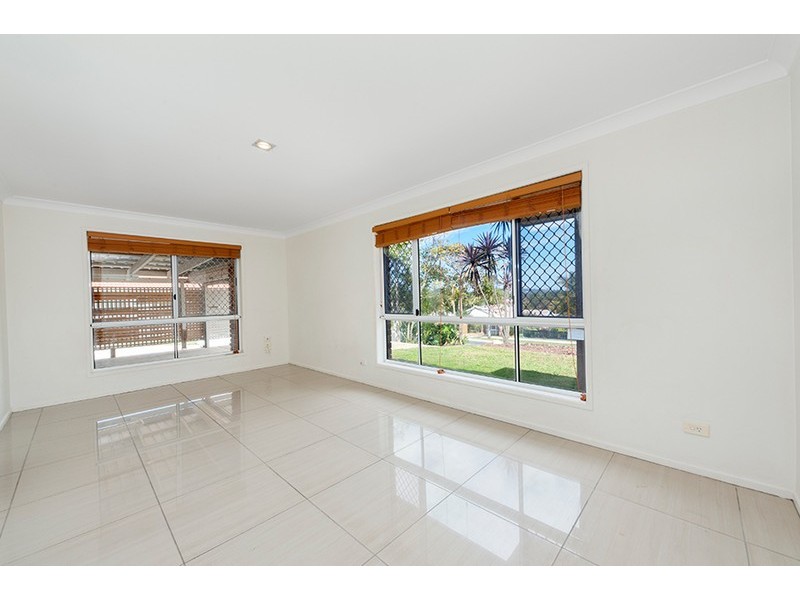 23 Hinchcliffe Street, Tanah Merah QLD 4128
