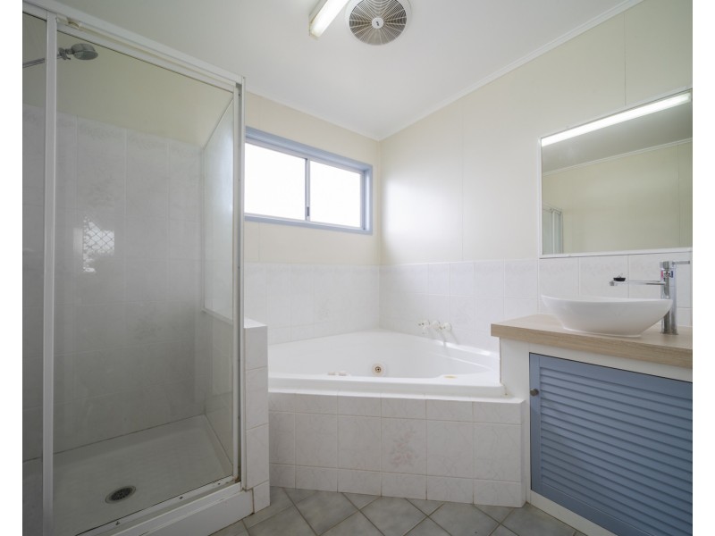2 Ryan Street, Bundaberg North QLD 4670