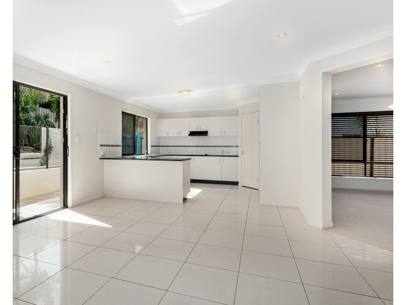 77 Penzance Drive, Redland Bay QLD 4165