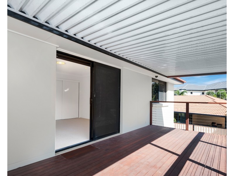 77 Penzance Drive, Redland Bay QLD 4165