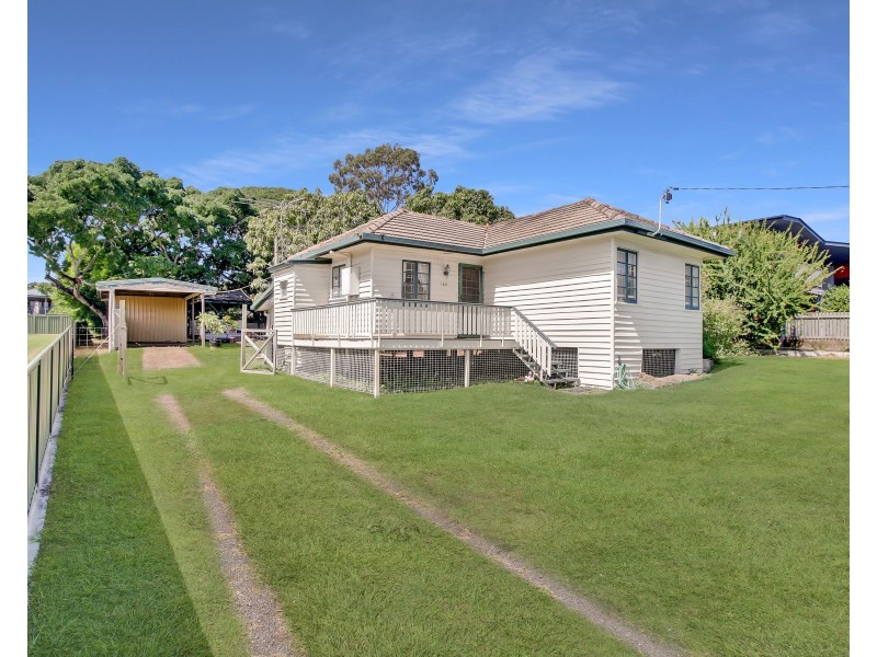 140 Englefield Road, Oxley QLD 4075