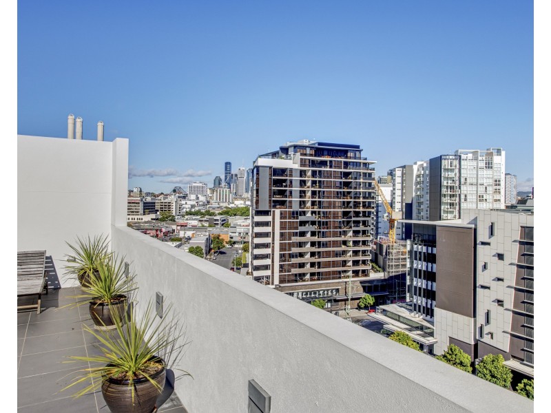 404/8 Kyabra Street, Newstead QLD 4006