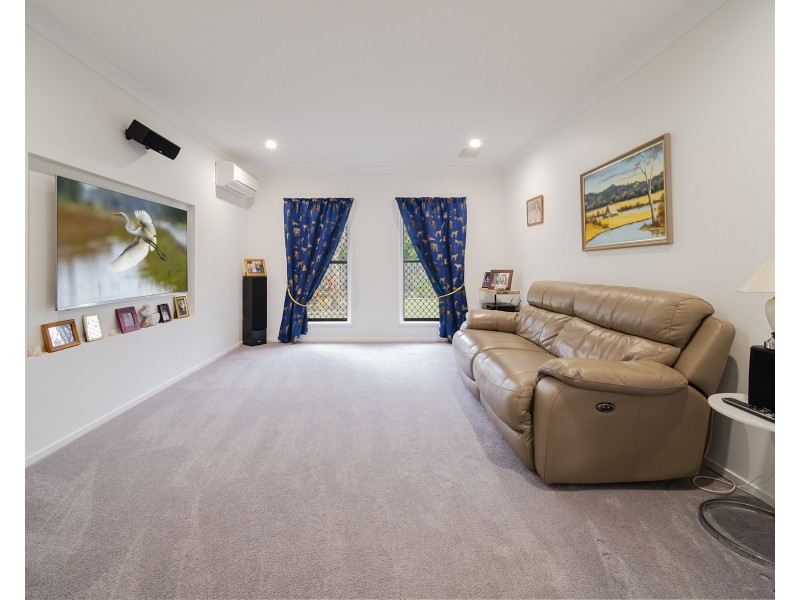 9 Lamington Court, Branyan QLD 4670