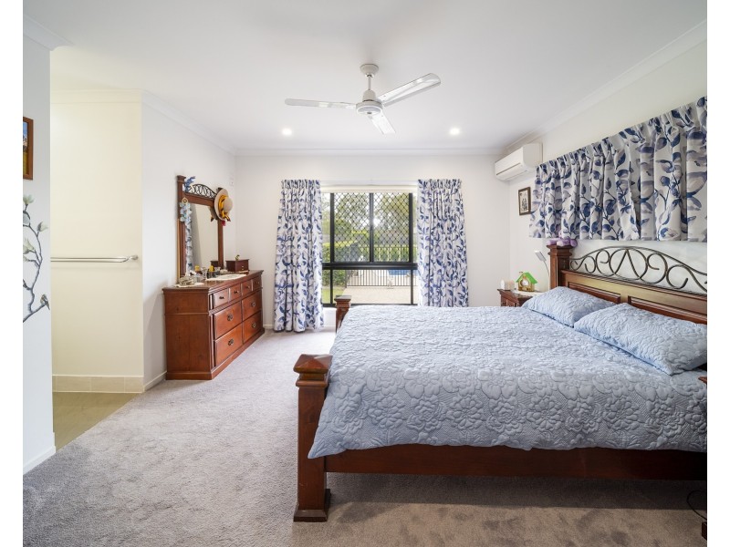 9 Lamington Court, Branyan QLD 4670