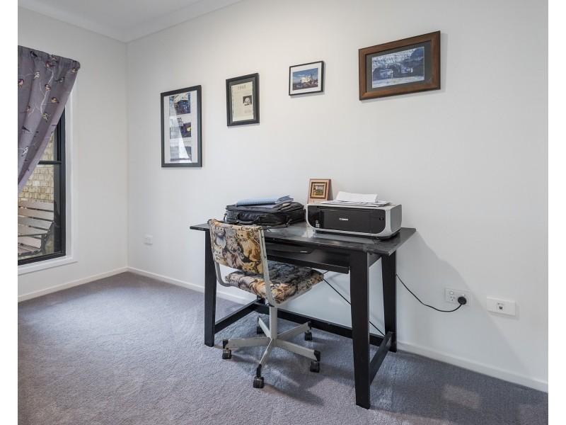 9 Lamington Court, Branyan QLD 4670