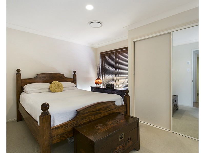 22 Barklya Crescent, Sinnamon Park QLD 4073