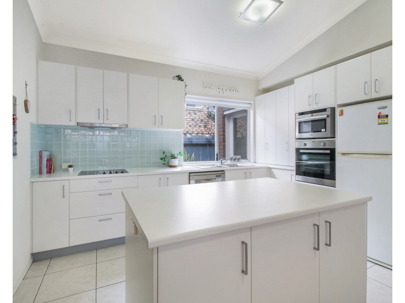 62 Hampstead Street, Forest Lake QLD 4078