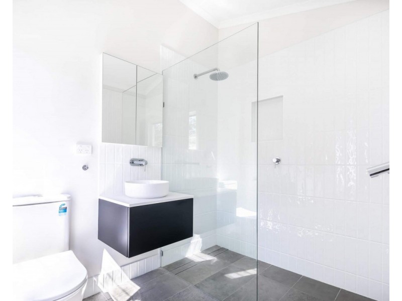 29 Chapman Street, Chapel Hill QLD 4069