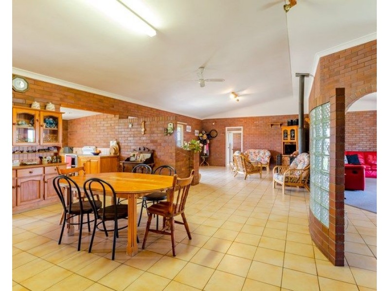 173 Bonels Road, Welcome Creek QLD 4670