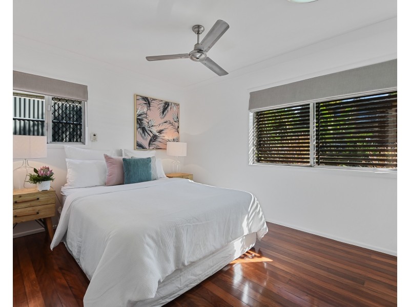 9 Kitching Street, Chapel Hill QLD 4069