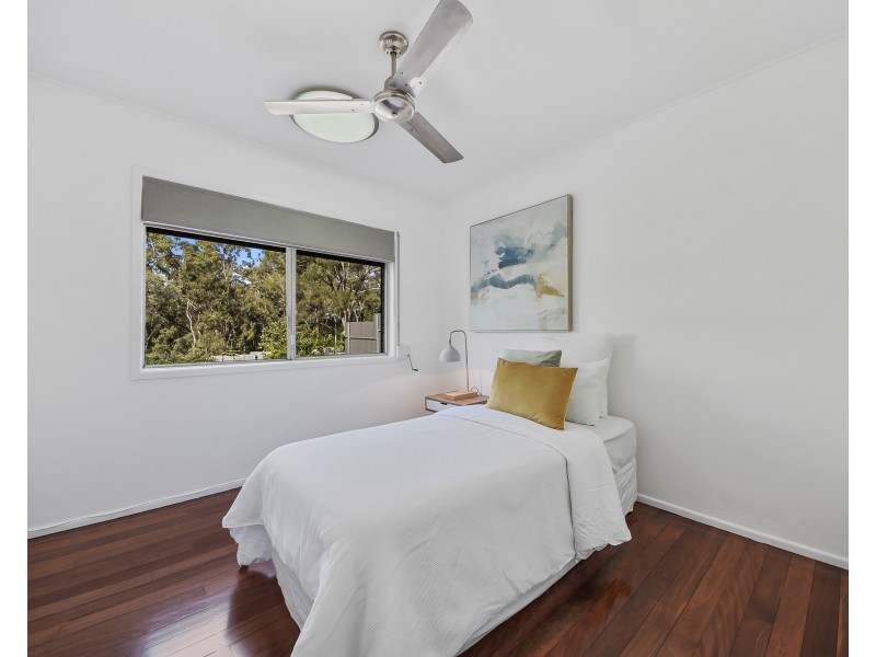 9 Kitching Street, Chapel Hill QLD 4069