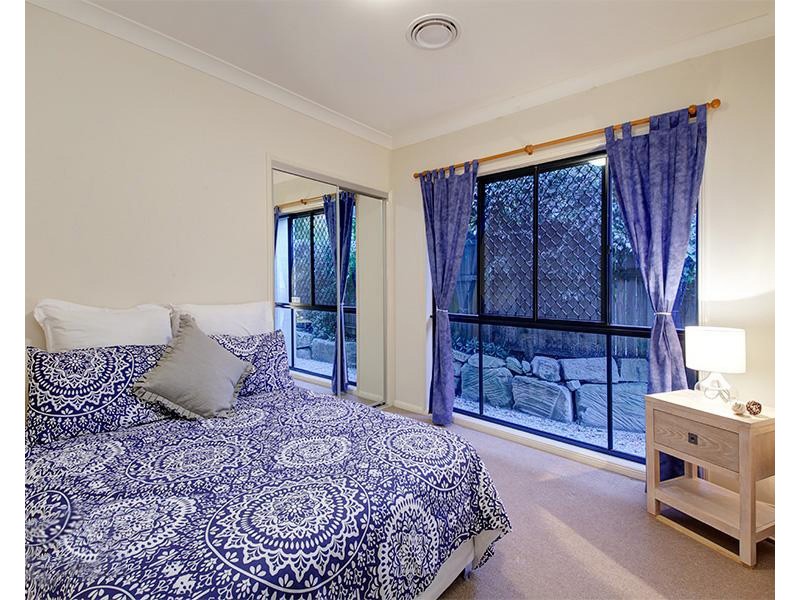 73 Flindersia Crescent, Seventeen Mile Rocks QLD 4073