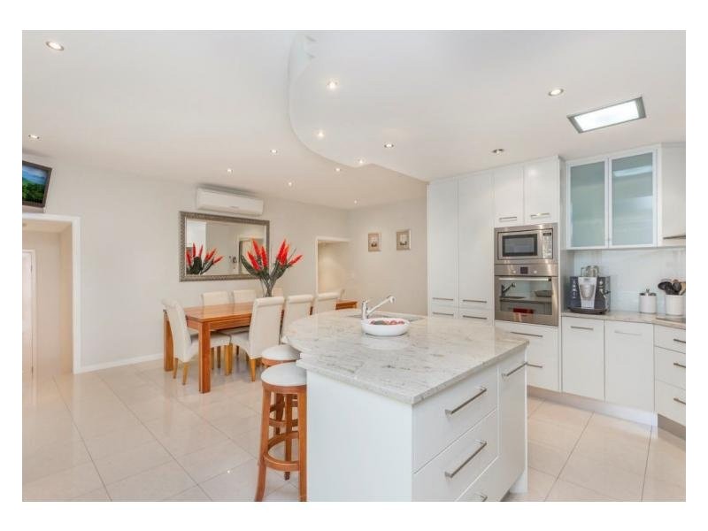 9 Tana Street, Westlake QLD 4074