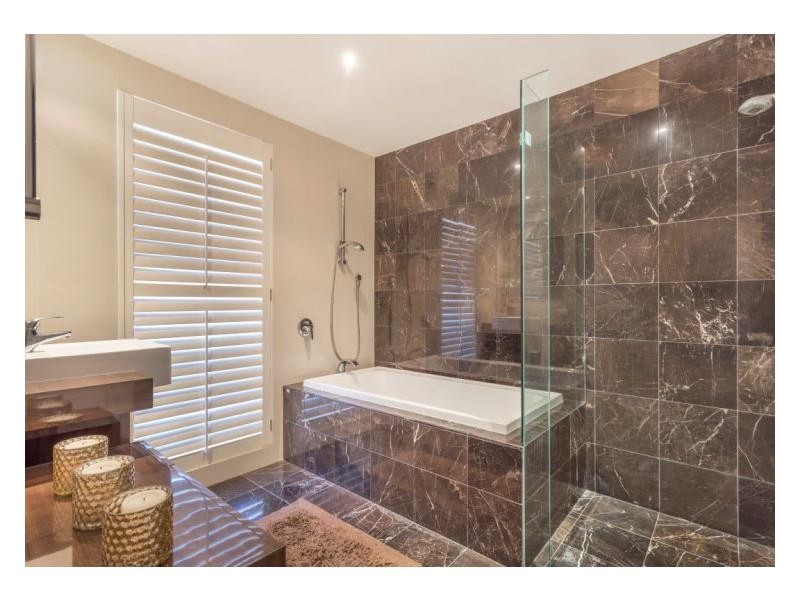 9 Tana Street, Westlake QLD 4074