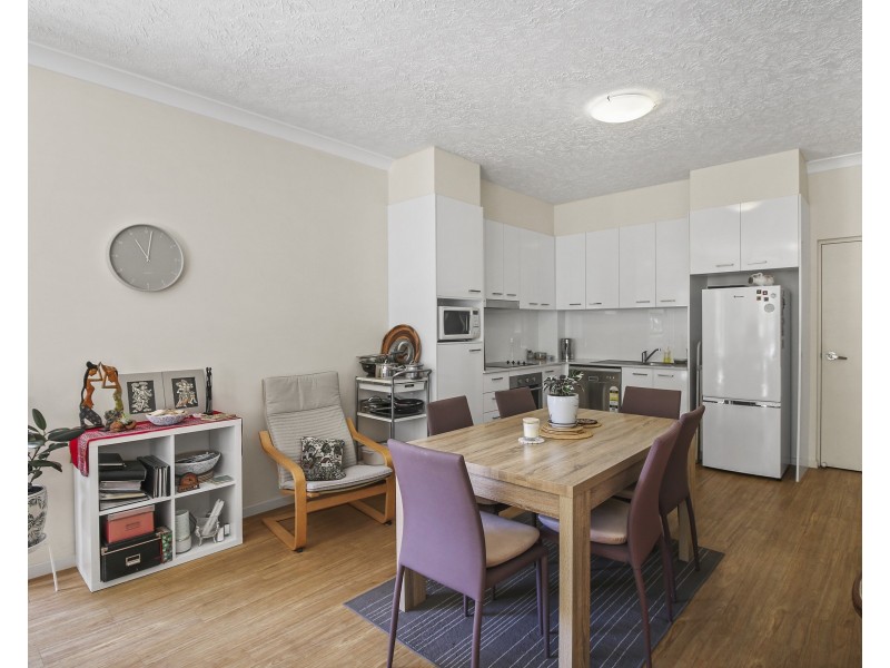 4/11 Lyons Terrace, Windsor QLD 4030