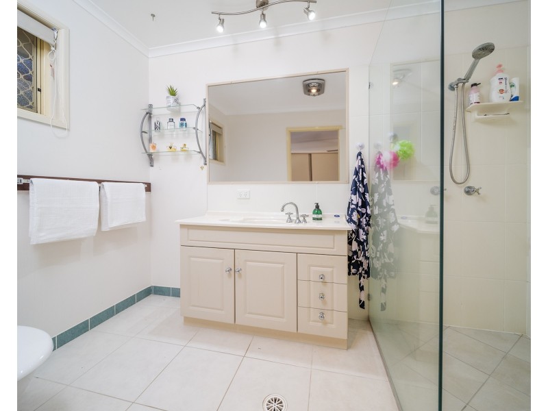 17 Tropicana Drive, Avoca QLD 4670