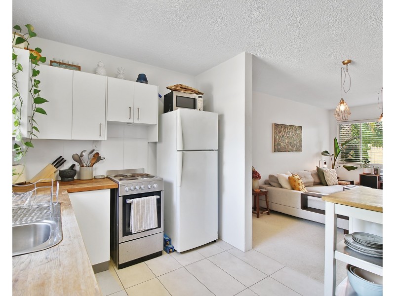 2/35 Smallman Street, Bulimba QLD 4171