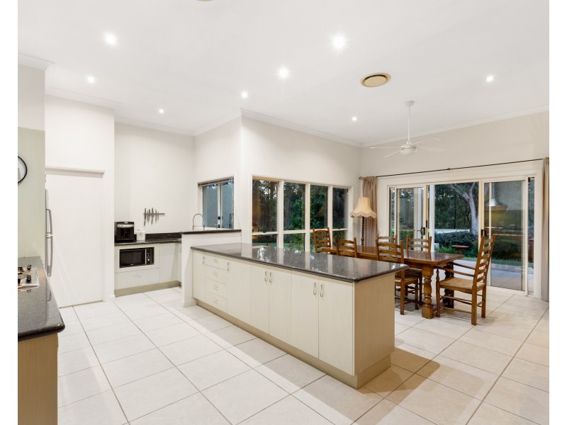 272 Kangaroo Gully Road, Bellbowrie QLD 4070