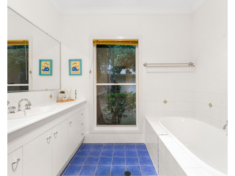 272 Kangaroo Gully Road, Bellbowrie QLD 4070