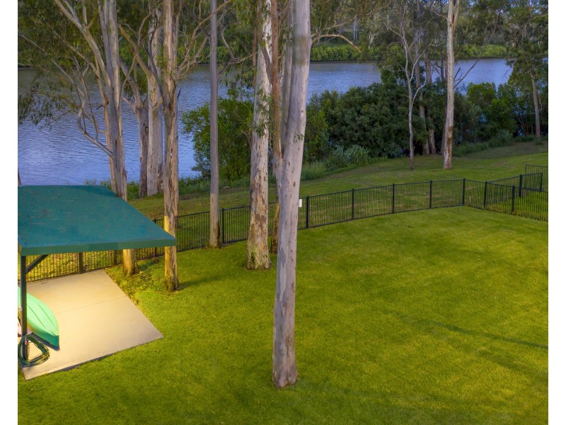 49 Carnegie Street, Westlake QLD 4074