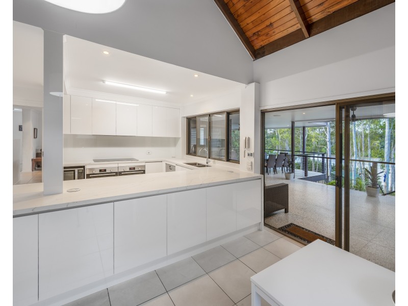 49 Carnegie Street, Westlake QLD 4074