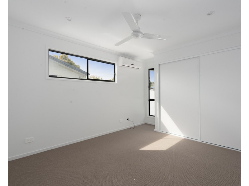 11 Green Street, Booval QLD 4304