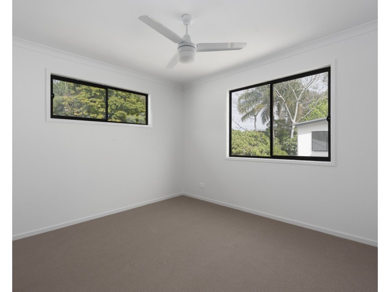 11 Green Street, Booval QLD 4304
