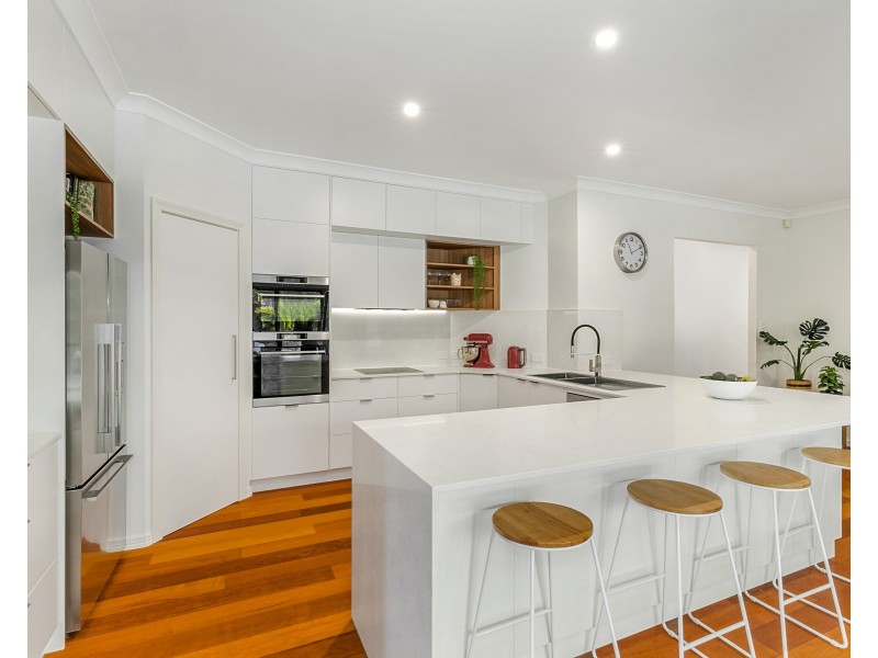 41 Edenbrooke Drive, Sinnamon Park QLD 4073