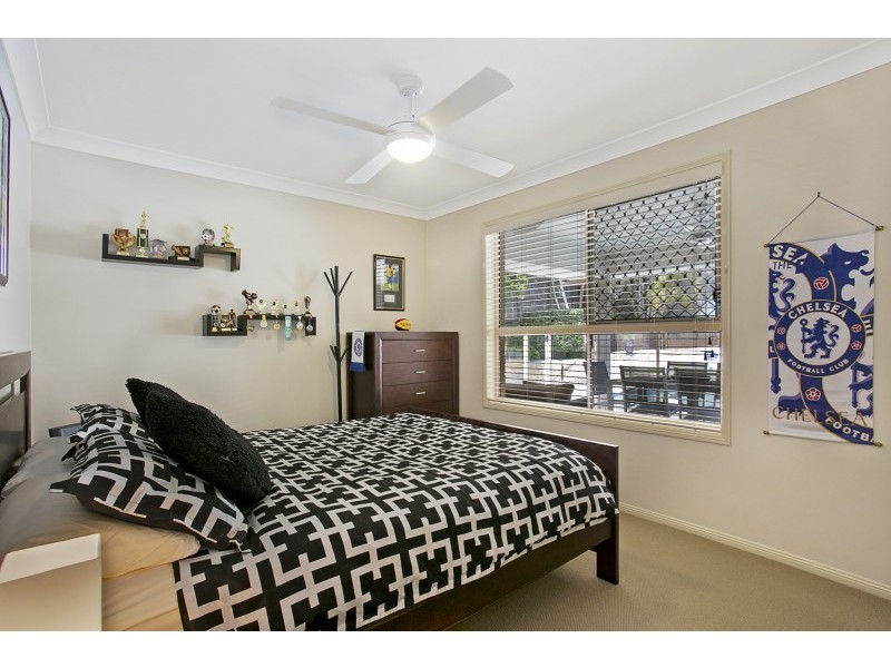 8 Jacksonia Drv, Seventeen Mile Rocks QLD 4073