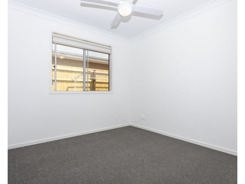 74 Napier Circuit, Silkstone QLD 4304