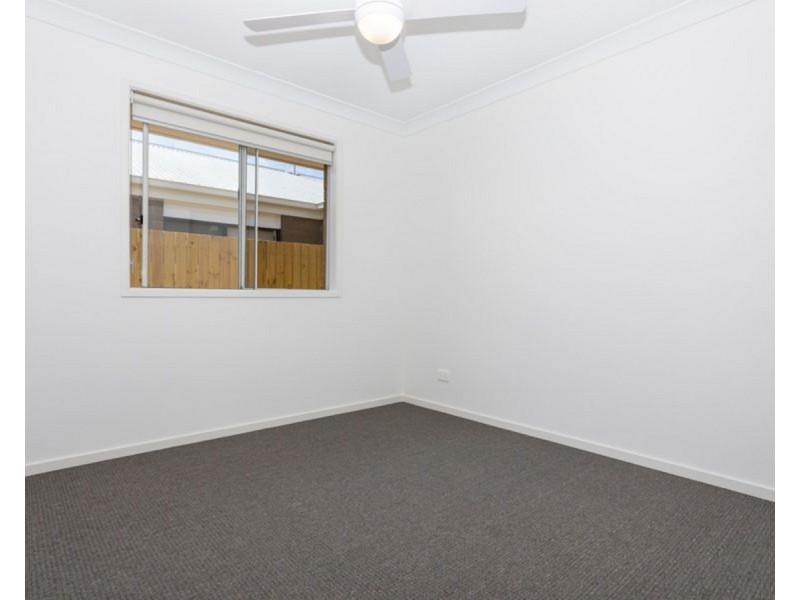 74 Napier Circuit, Silkstone QLD 4304