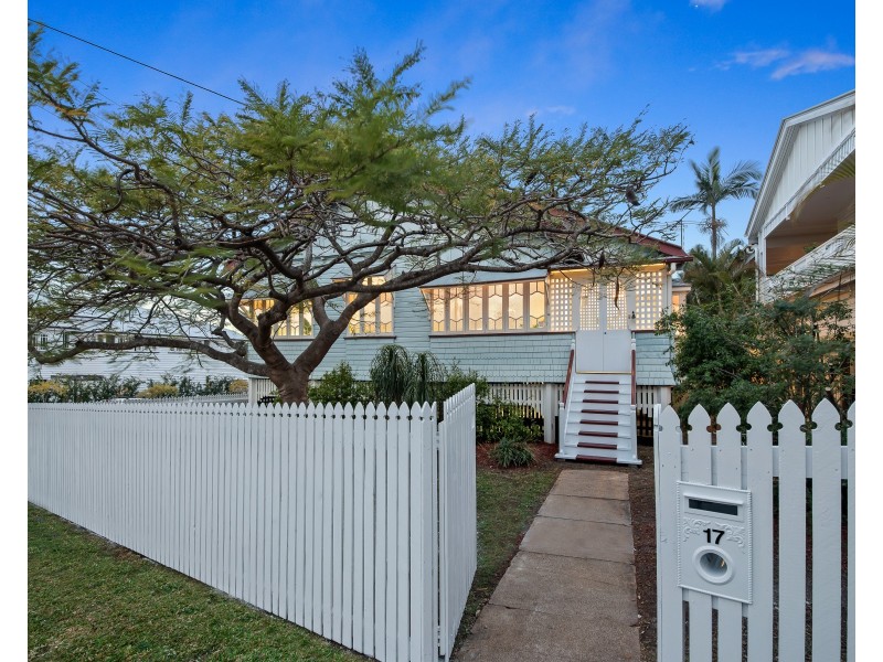 17 Glanosmond Avenue, Camp Hill QLD 4152