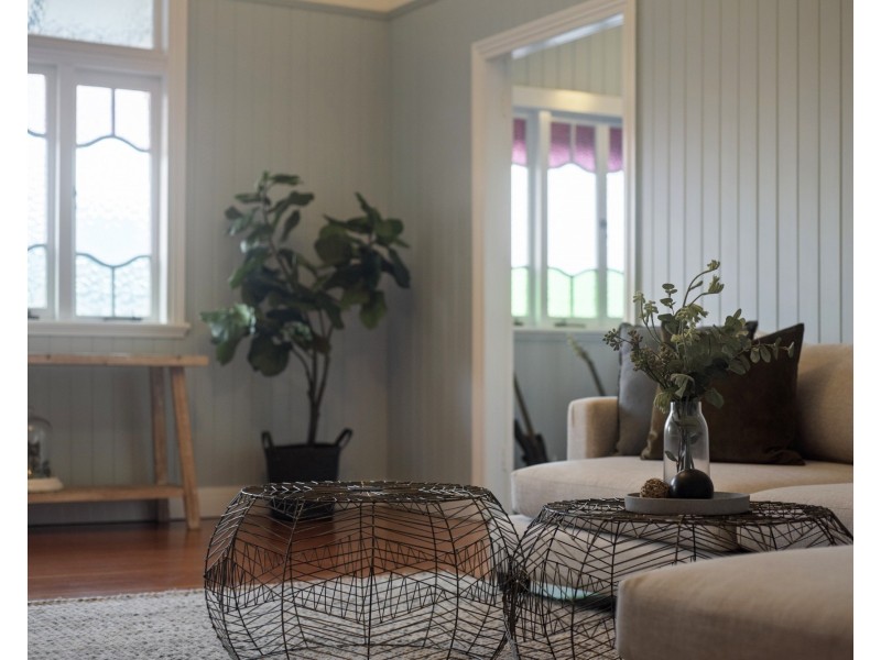 17 Glanosmond Avenue, Camp Hill QLD 4152