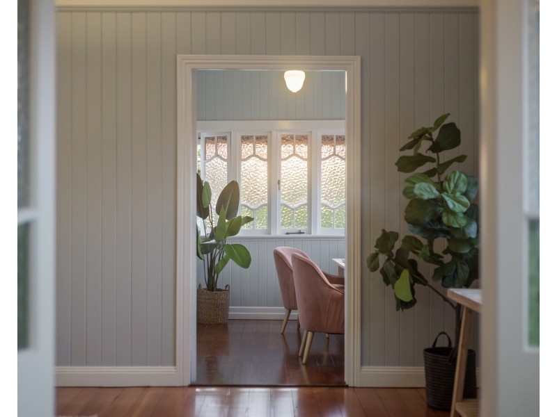 17 Glanosmond Avenue, Camp Hill QLD 4152