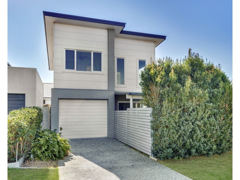 13 Shoalwater Street, Thornlands QLD 4164